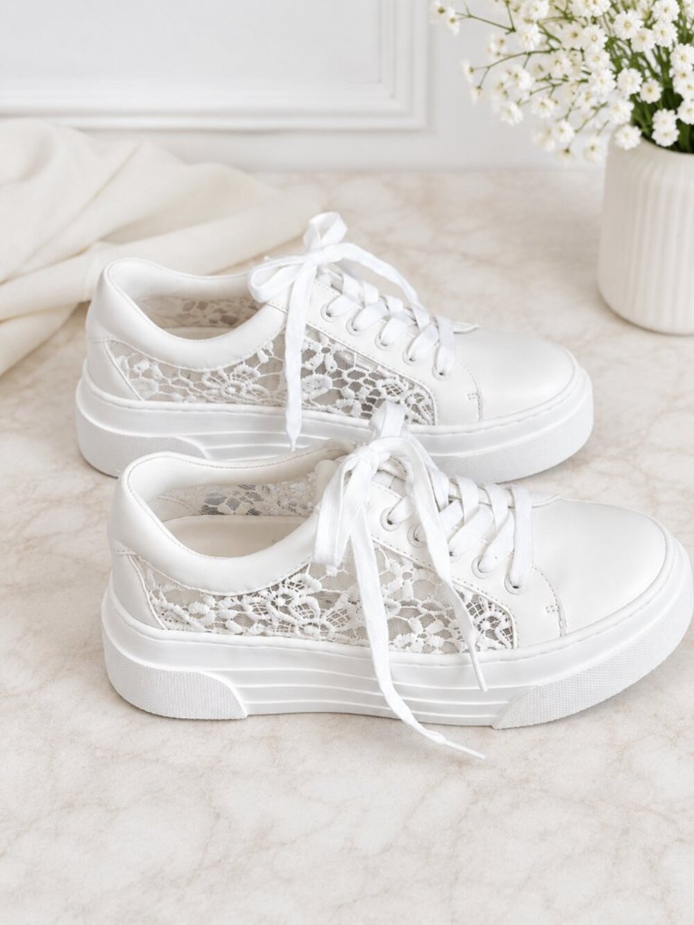 J/Slides NYC White Leather Lace Platform Sneakers Size 7 NWOT Bridal Casual